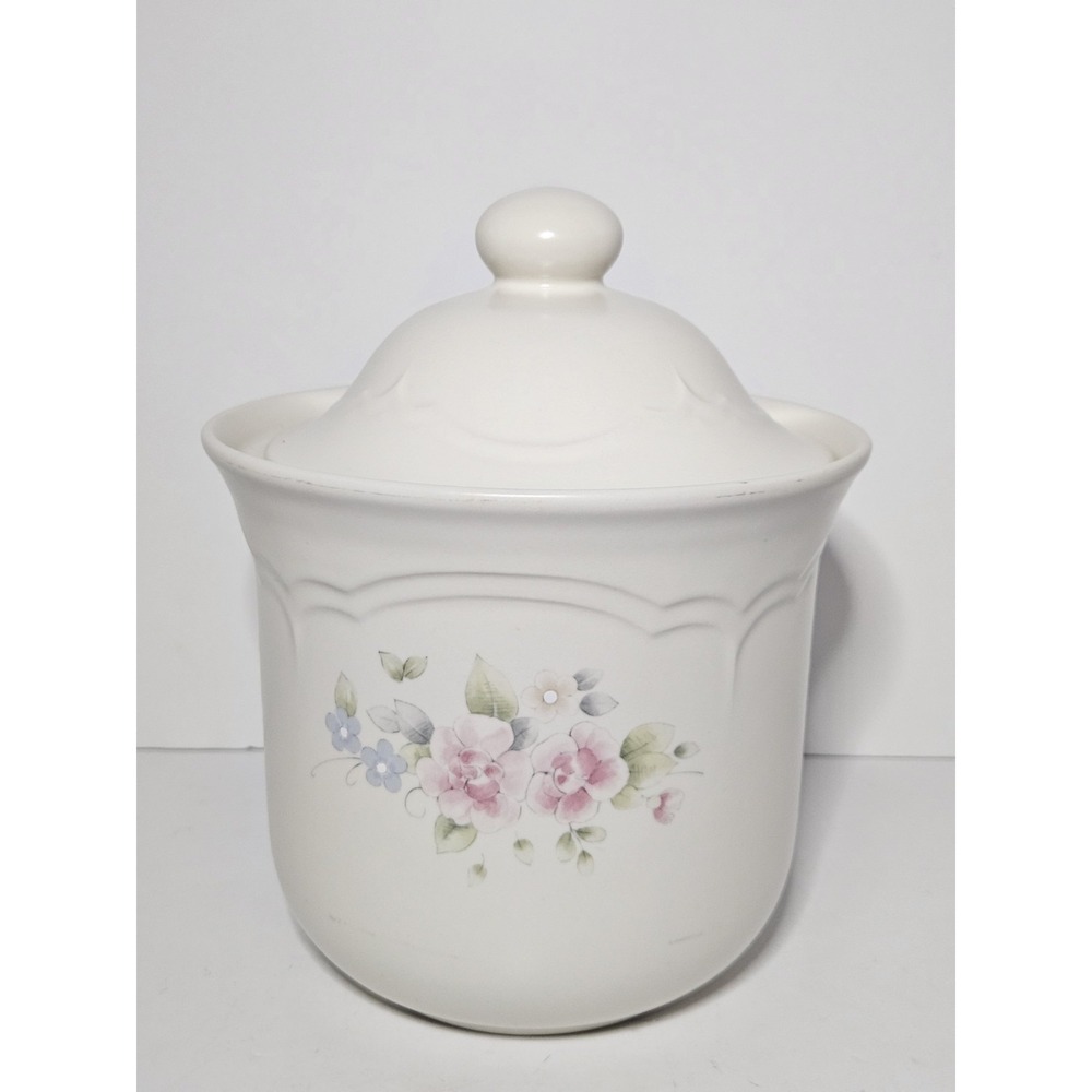 Pfaltzgraff Tea Rose Medium Canister Lid 9 Inch Cottage Ceramic Cookie Jar USA